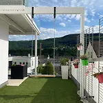 Weingut-aparthotel Olinger Hotel 5*