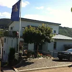 Weingut-aparthotel Olinger