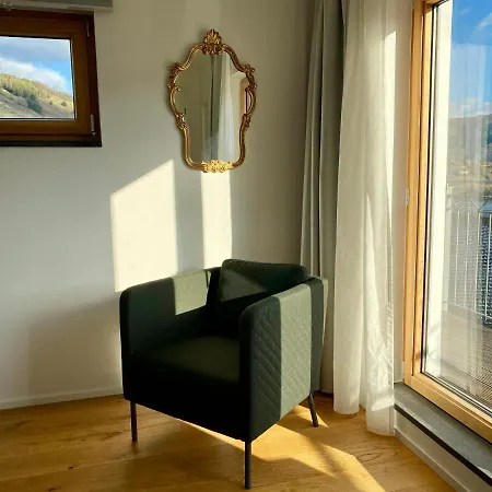 Weingut-aparthotel Olinger 5* מרינג