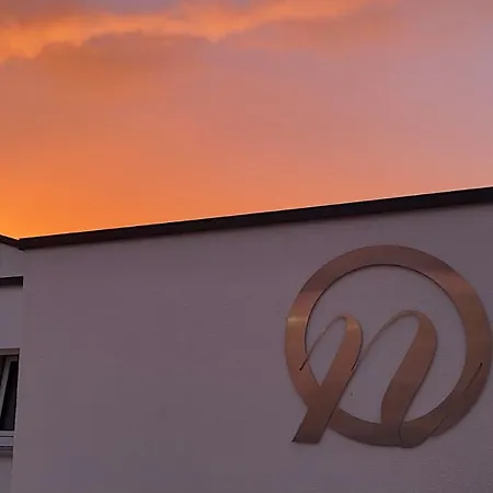 Weingut-aparthotel Olinger 5* מרינג