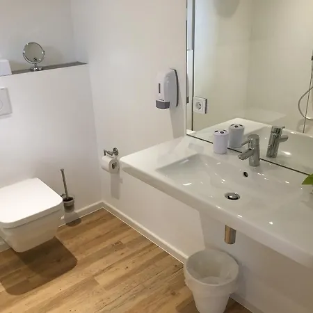 Weingut-aparthotel Olinger Szálloda Mehring