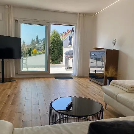 Weingut-aparthotel Olinger מלון 5*
