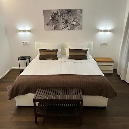 Szálloda Weingut-aparthotel Olinger 5*
