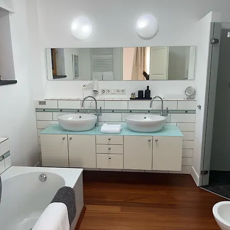 Hotel Weingut-aparthotel Olinger Mehring (Rhineland-Palatinate)