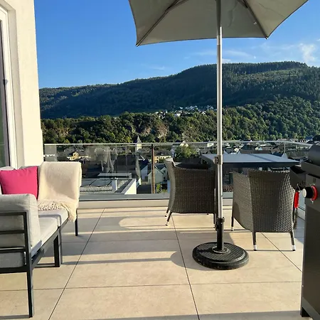 Weingut-aparthotel Olinger Otel 5*