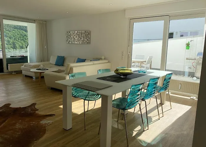 Weingut-aparthotel Olinger 5*