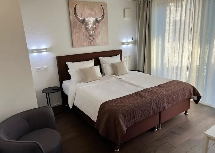 Weingut-aparthotel Olinger Mehring (Rhineland-Palatinate)